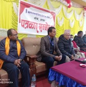 सत्ता गठबन्धन आगामी निर्वाचनसम्म कायमै रहन्छः माधव नेपाल